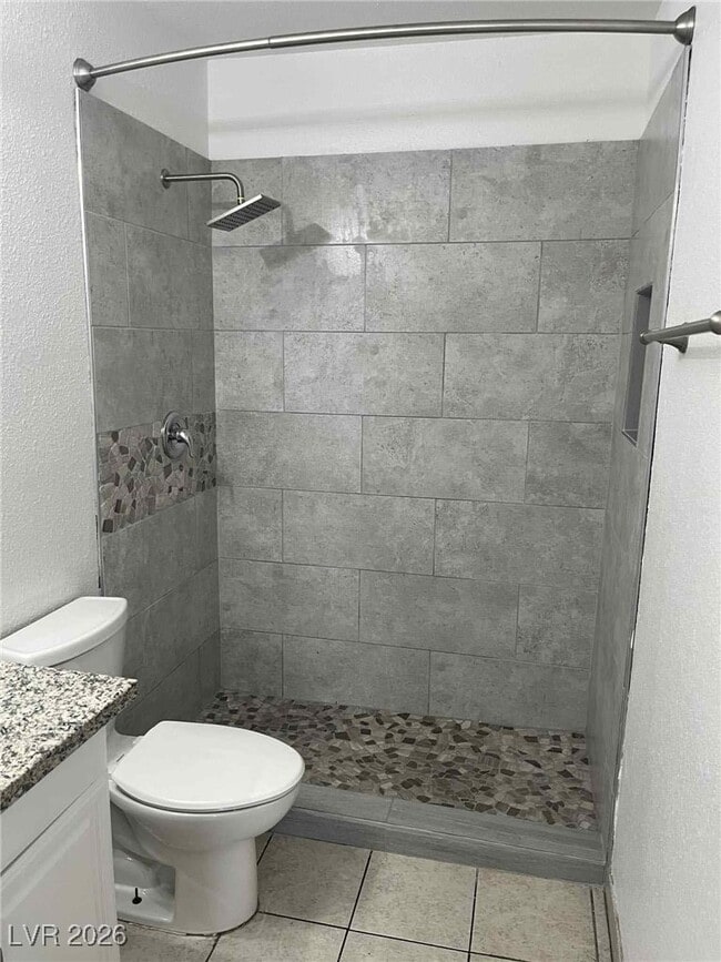 Building Photo - 3371 Brussels St