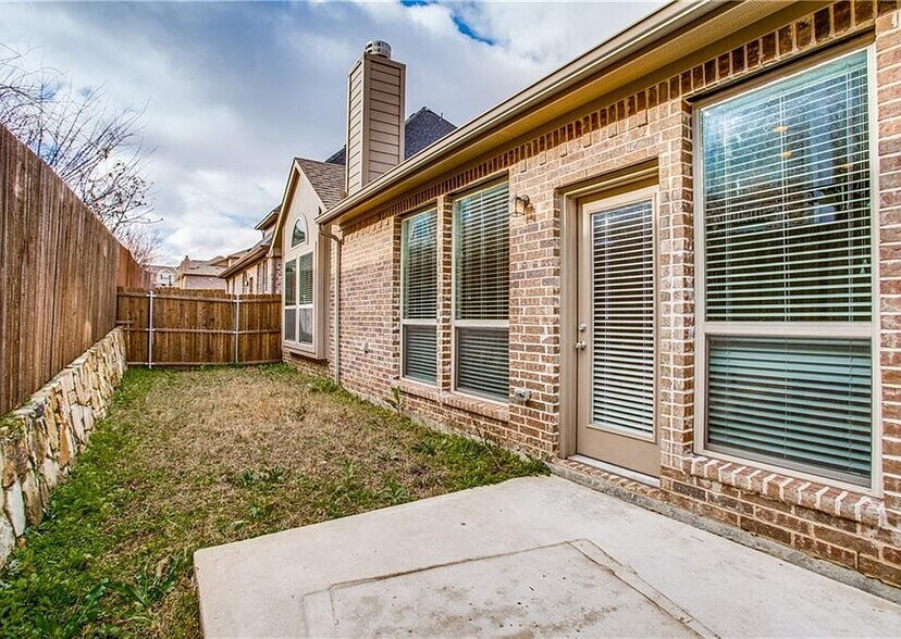 Building Photo - 4154 Napoli Way