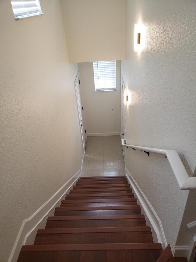 Building Photo - 1101 Belmont Pl