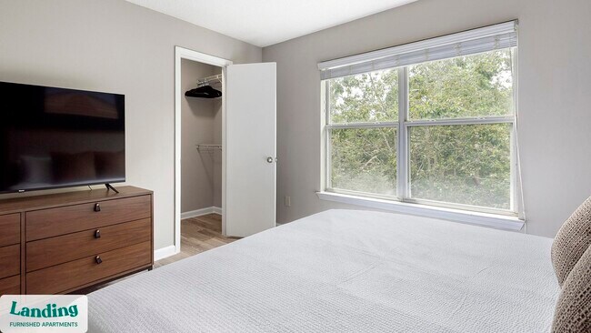 Building Photo - 300 Long Shoals Rd