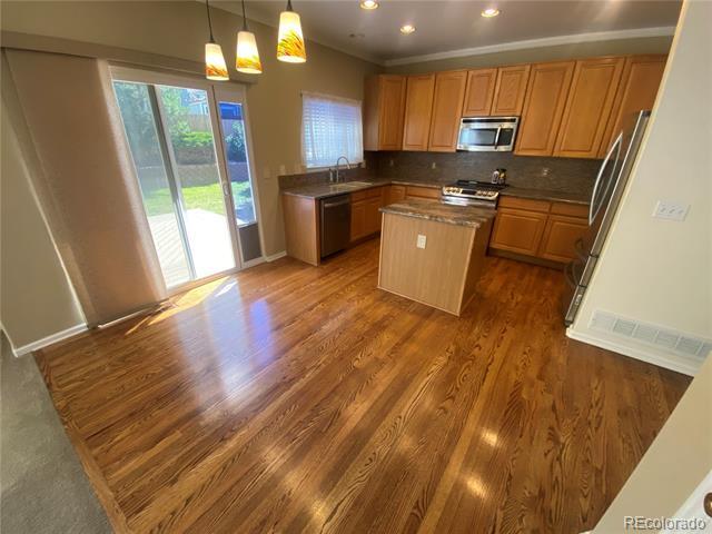 Building Photo - 15706 Greenstone Cir