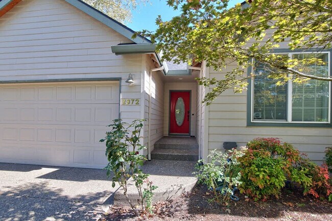 Building Photo - 2372 NW Meadows Dr
