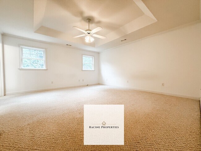 Building Photo - Quiet Living in Easley!