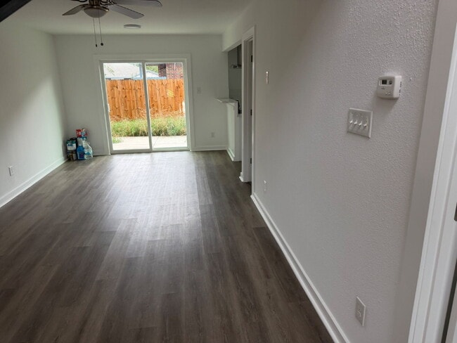 Building Photo - 7651 Oak Chase
