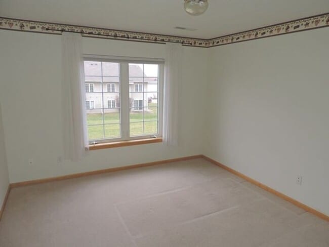 Building Photo - $1,975 | 3 Bedroom, 3.5 Bathroom Multi Floor Town Home | Pet Friendly* | Available for August 1st...