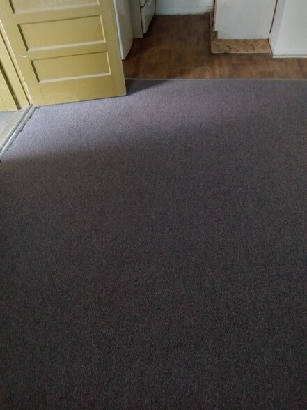 Building Photo - 216 E Denver St