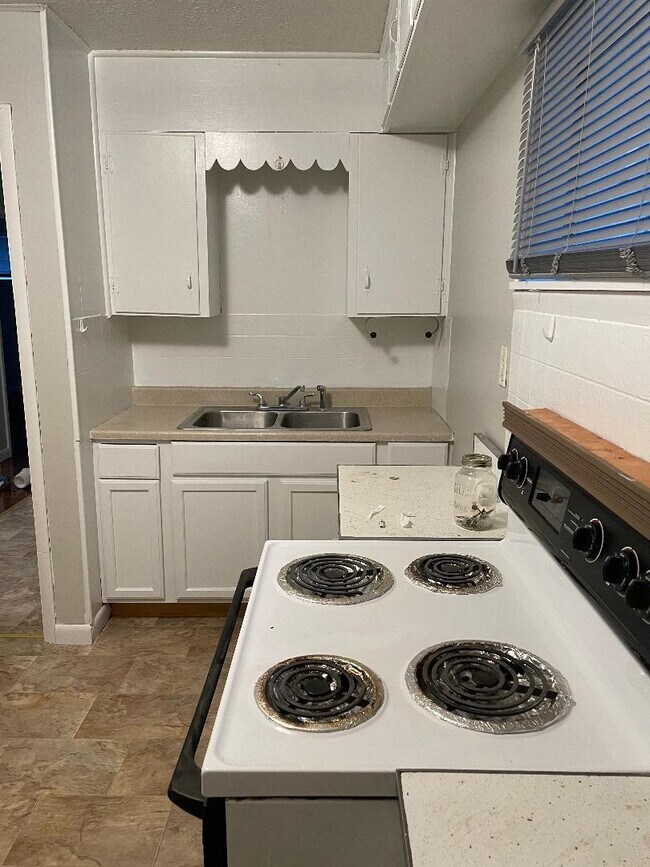 Kitchen 2 - 2640 Tates Creek Rd