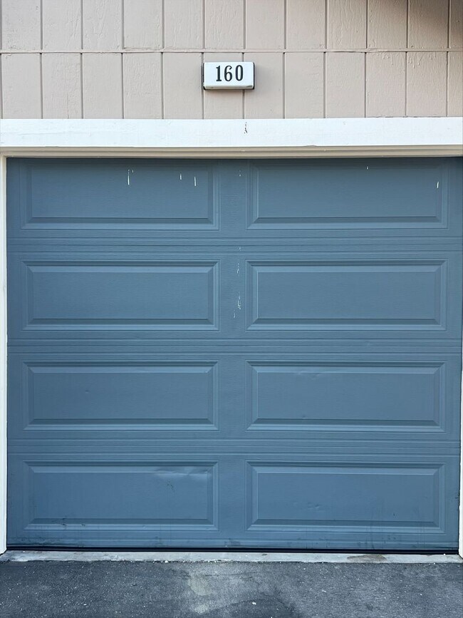 Building Photo - NOW LEASING !! THIS ONE WON'T LAST!!