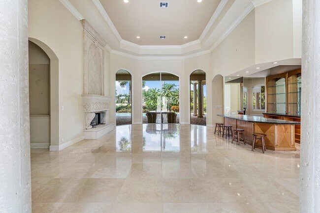 Building Photo - 1831 Sabal Palm Dr