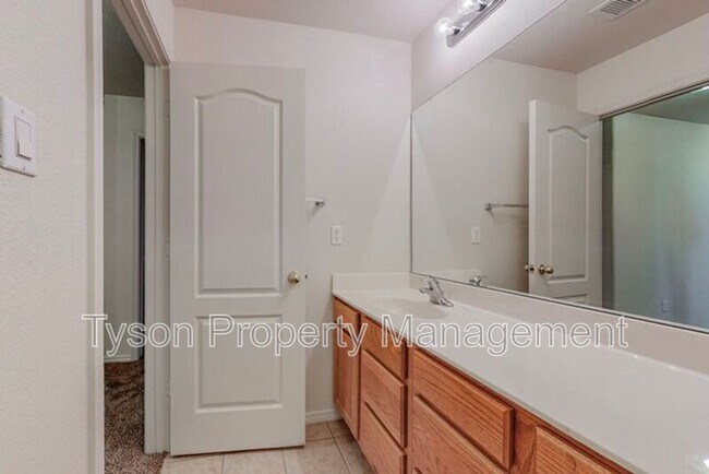 Building Photo - 1500 Montiano Loop SE