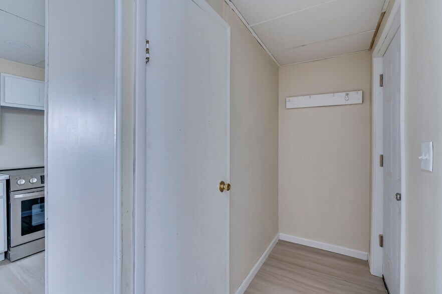 Building Photo - 741 Griffin St