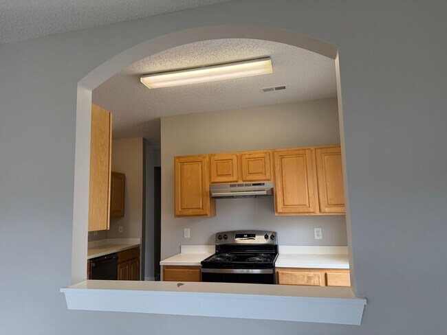 Building Photo - Newly Remodeled