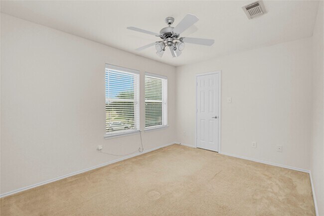 Building Photo - 1403 Lochstone Dr