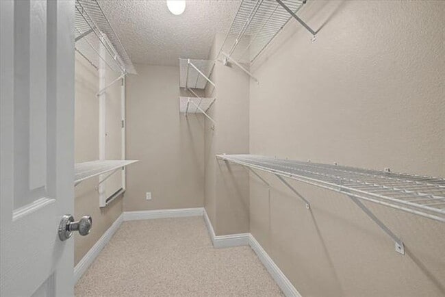 Building Photo - 2 Story Garden Killearn Home