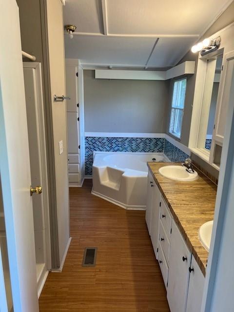 Building Photo - 6185 Leigh Ln