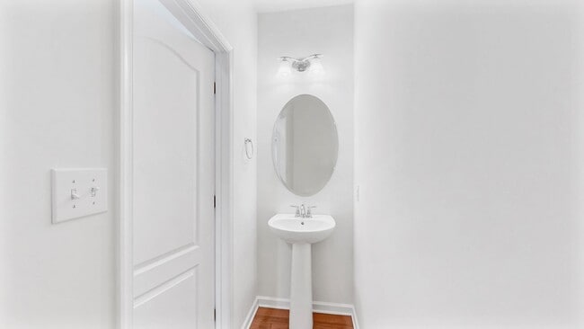 Building Photo - 155 Totter Way