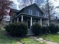 Building Photo - 320 10th St