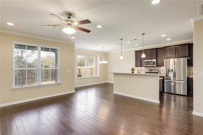 Building Photo - 13400 Briarwick Dr