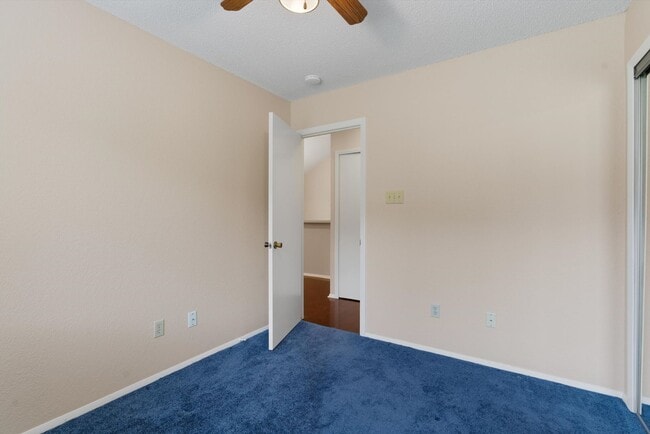 Building Photo - Perfect 3-Bedroom Condo in North Austin for Lease