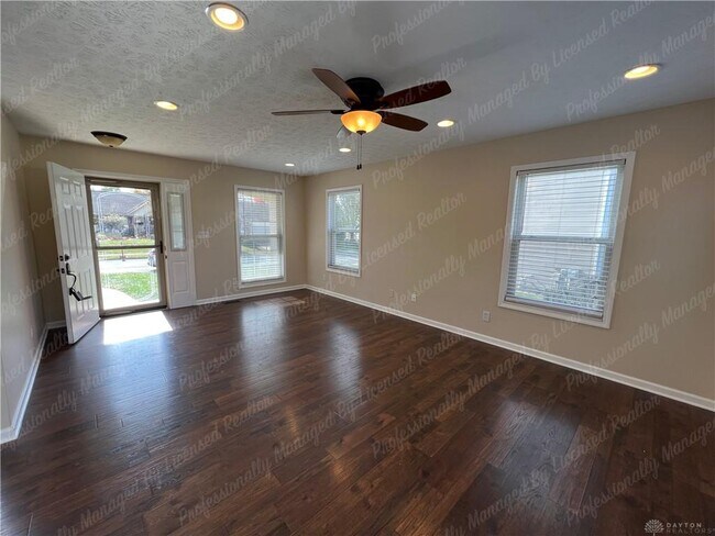 Building Photo - 1131 Windsong Trail