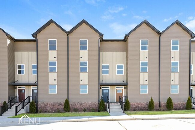 Primary Photo - 1926 Addi Ln