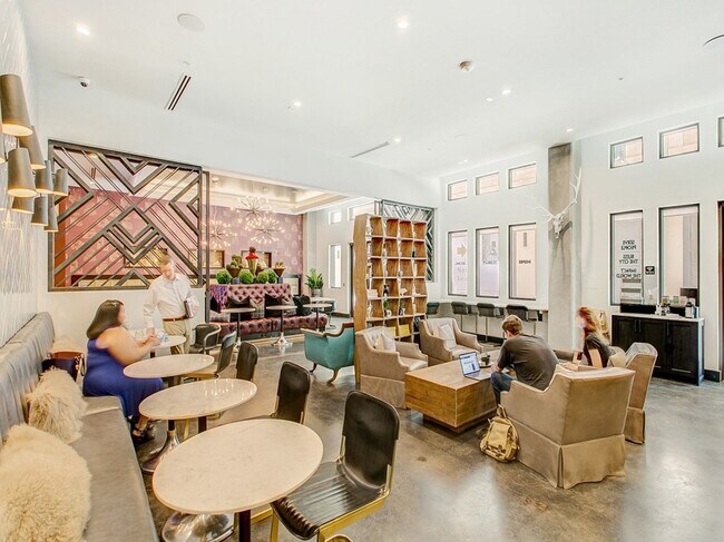 Building Photo - Vance at Bishop Union