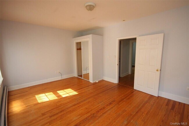 Building Photo - 11 N Liberty Dr