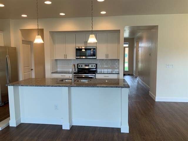 Building Photo - 3626 S Natural Wy