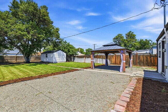 Building Photo - $1,545.95, 2-bed, 1-bath home in Brighton with a large fenced backyard.
