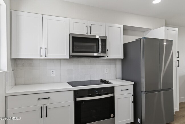 Building Photo - 7802 E Heatherbrae Ave