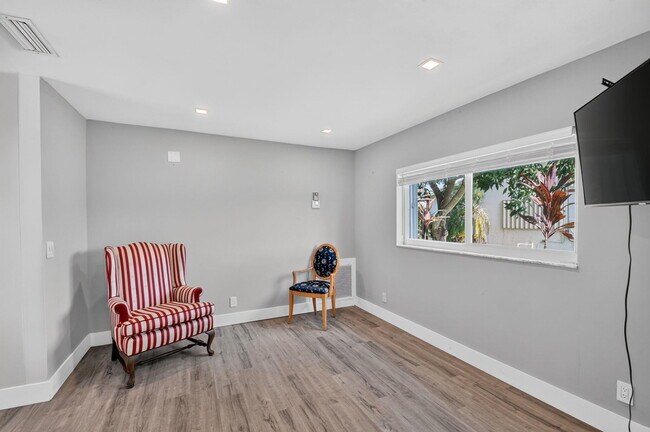 Building Photo - 14624 Country Side Ln