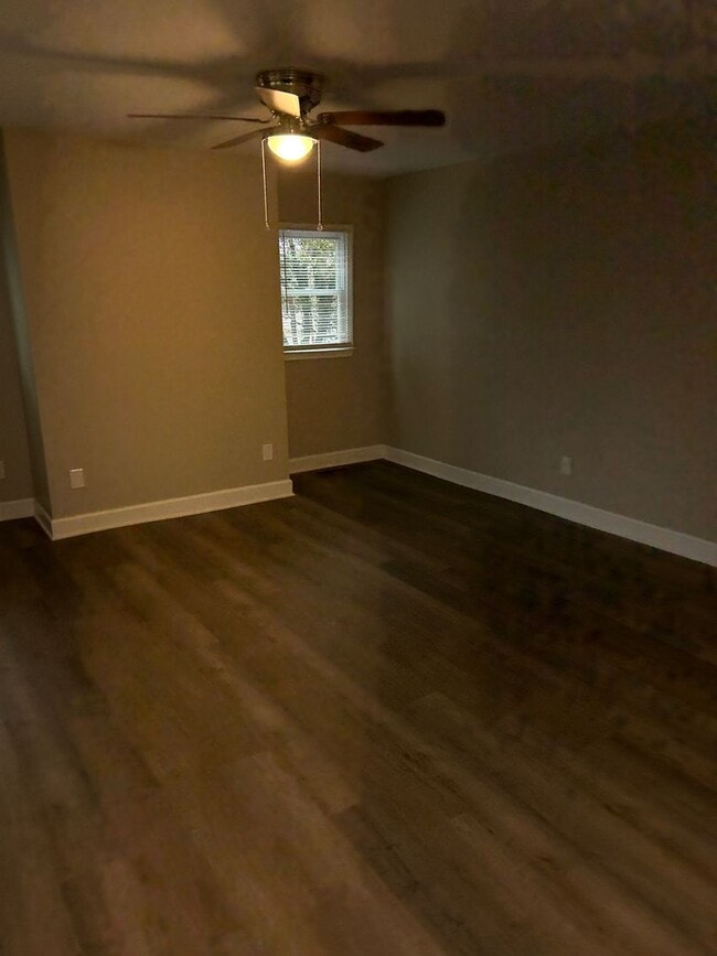 Building Photo - 416 Ross St