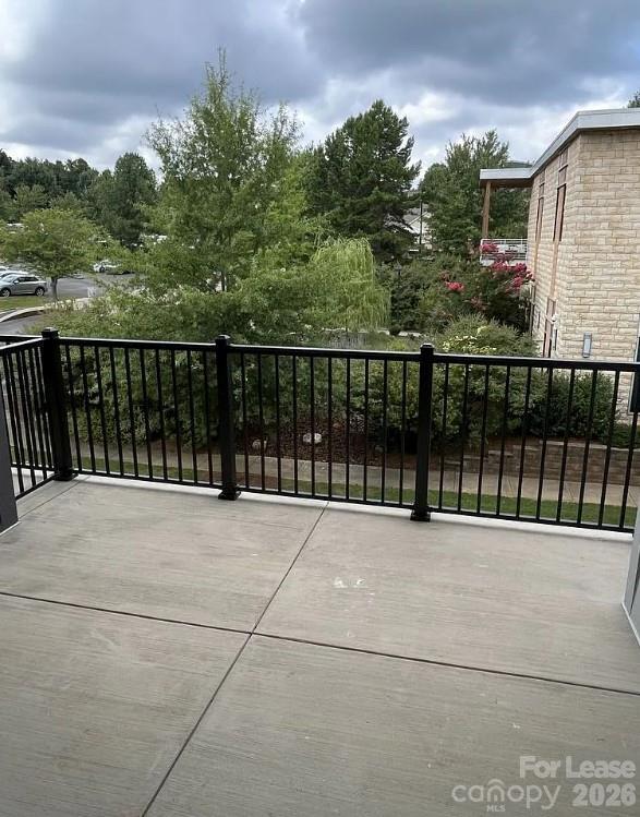 Building Photo - 19546 Greentree Way