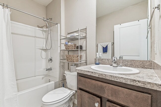 Building Photo - 1398 Crescent Hoop Wy
