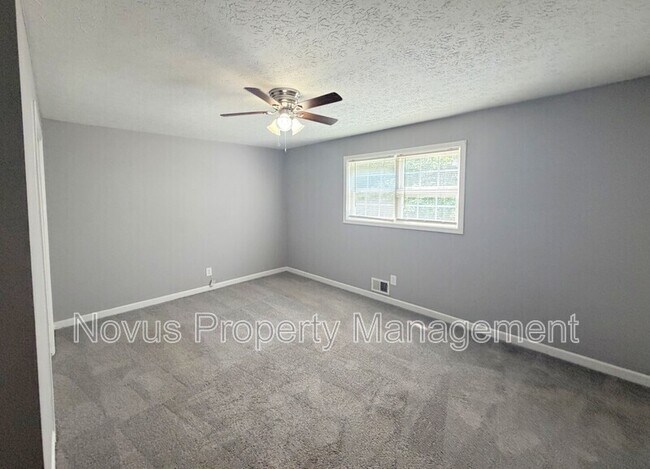 Building Photo - 125 S Meadowcliff Cir