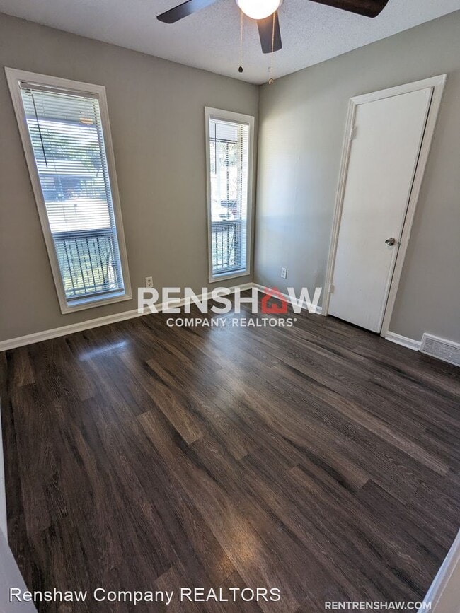 Building Photo - 3 br, 1 bath House - 3253 Markley St