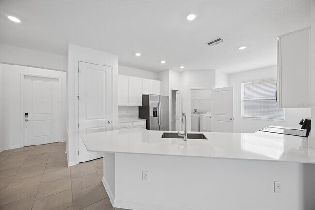 Building Photo - 363 Loch Ct