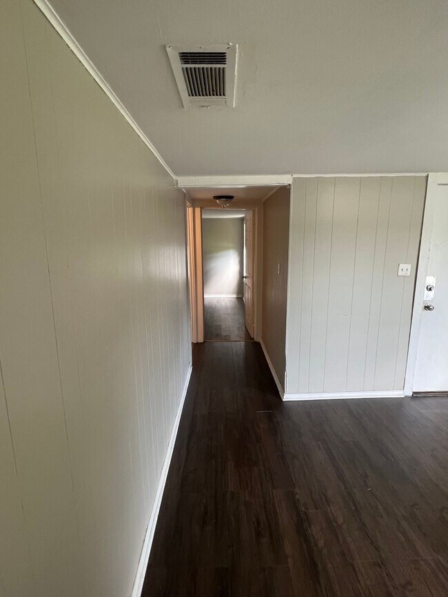 Building Photo - Bossier City!!