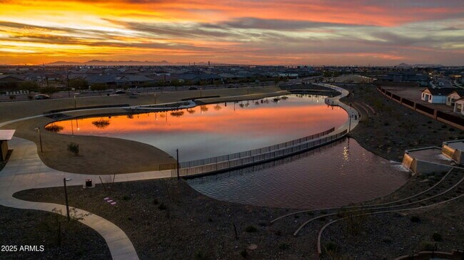 Building Photo - 9922 E Wavelength Ave