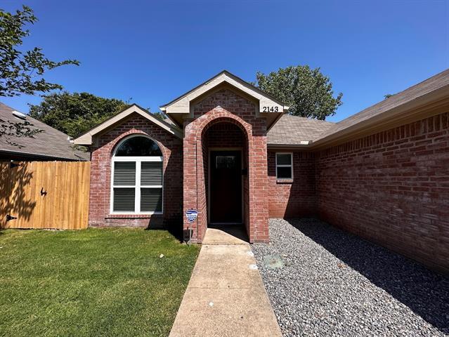 Building Photo - 2143 Gilford St