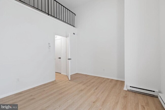 Building Photo - 207 S Patrick St