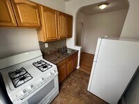 Building Photo - 1 bedroom in BRONX NY 10451