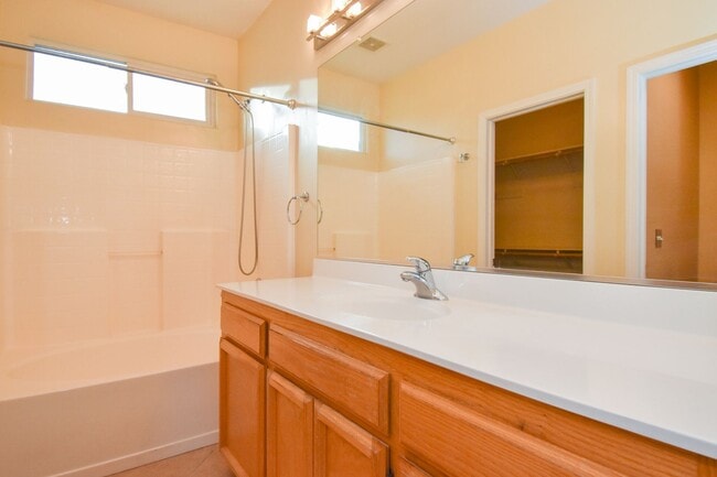 Building Photo - Beautiful Single Story Home available in R...
