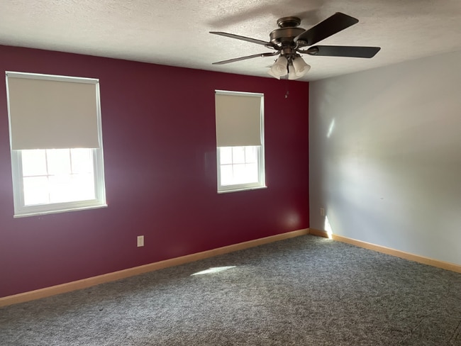 Building Photo - 3211 Creston Ct
