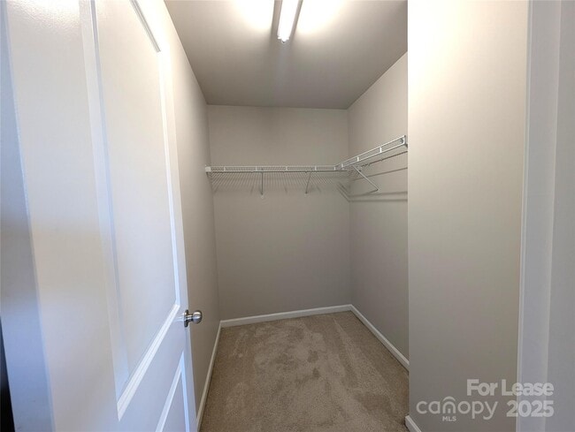 Building Photo - 10814 Derryrush Ave