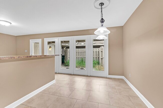 Building Photo - 7523 Bavarian Dr