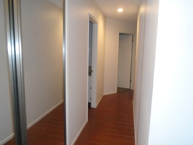 Building Photo - WELCOME HOME !!!