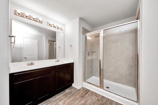Building Photo - 8302 Rose Petals Ln