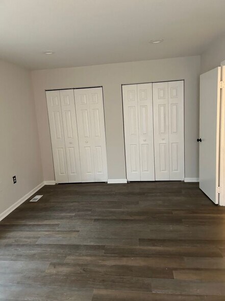 Building Photo - 8747 Brae Brooke Dr