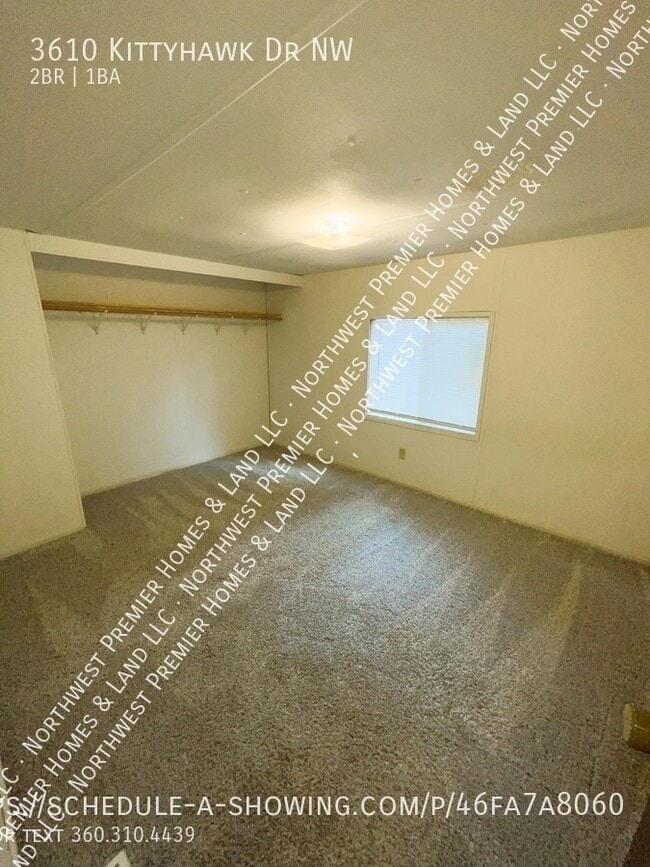 Building Photo - 3610 Kittyhawk Dr NW